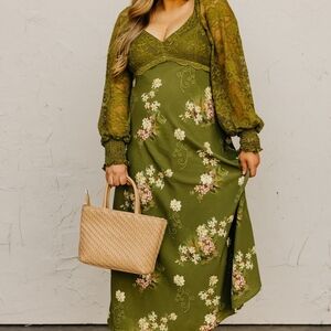NWT Elegant Olive Floral Lace Dress